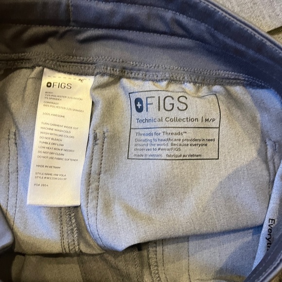 FIGS women's petite Yola™ High Waisted 2.0 - Petite Skinny Scrub Pants - M - Picture 3 of 3